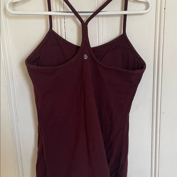 Lululemon Burgundy Racerback Yoga Tank Removable Padding - Picture 2 of 2
